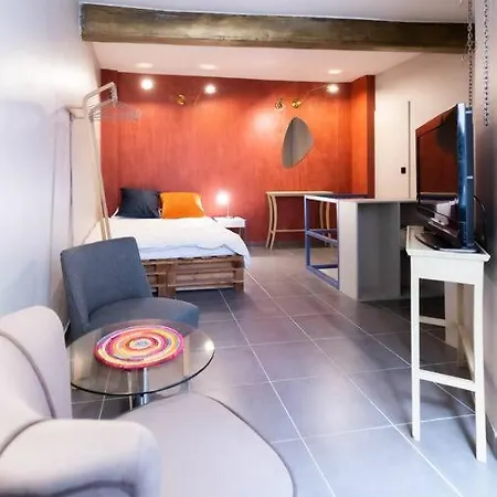 Le Colore, Beau T2, Centre Historique Апартаменты Монпелье